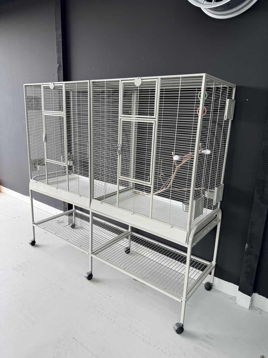Cages, transport & sécurité: Vogelkäfig Montana Double – D'occasion à Münchenbuchsee par petrov7