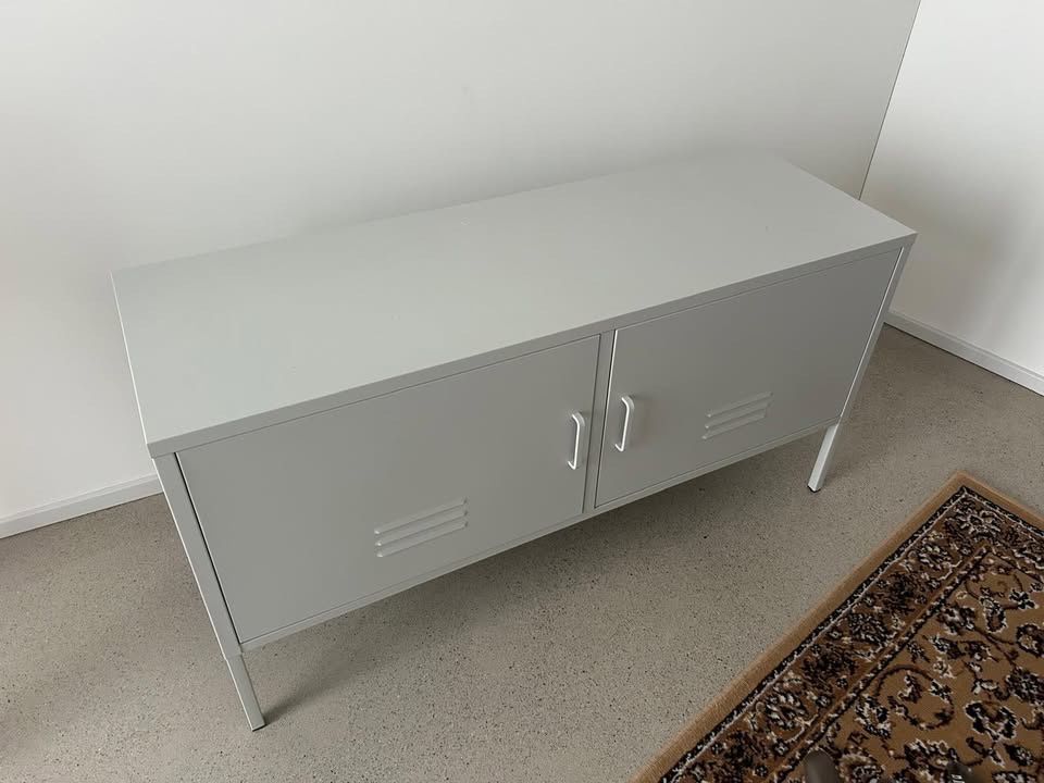 Micasa Mobili TV: Sideboard aus Metall – Usato da Birsfelden venduto da dml_d65j 1