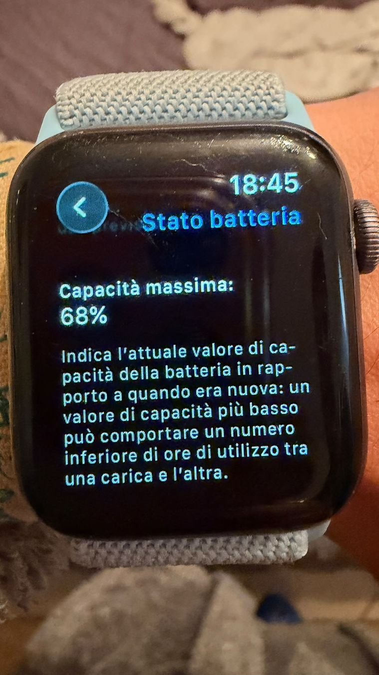 Apple Smartwatch: apple watch serie 6 40mm  – Usato da Tesserete venduto da Simo000 2