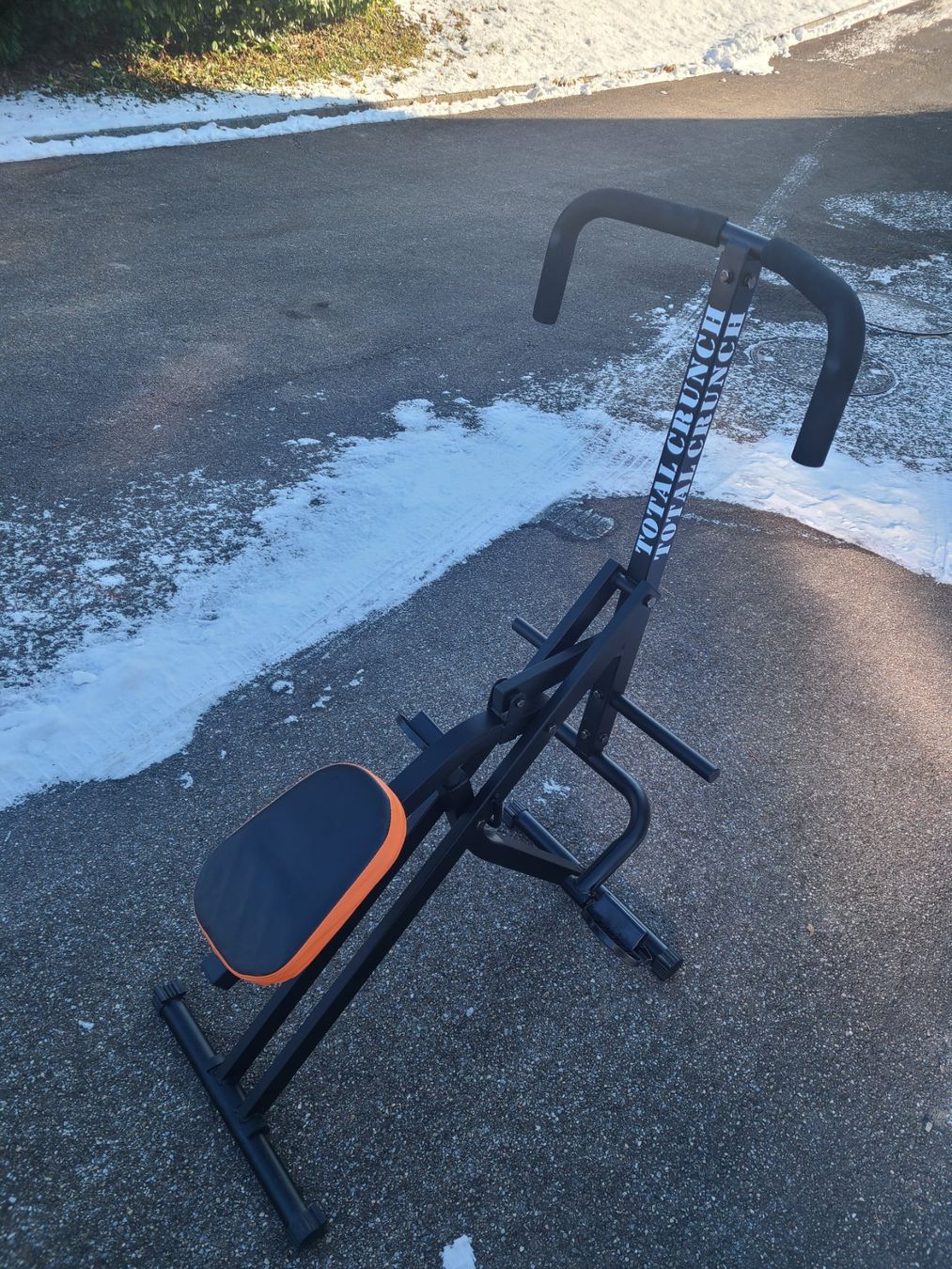 Hometrainer: TOTAL CRUNCH     Ganzkörper Trainingsgerät – Usato da Egg b. Zürich venduto da alpenchueli 6
