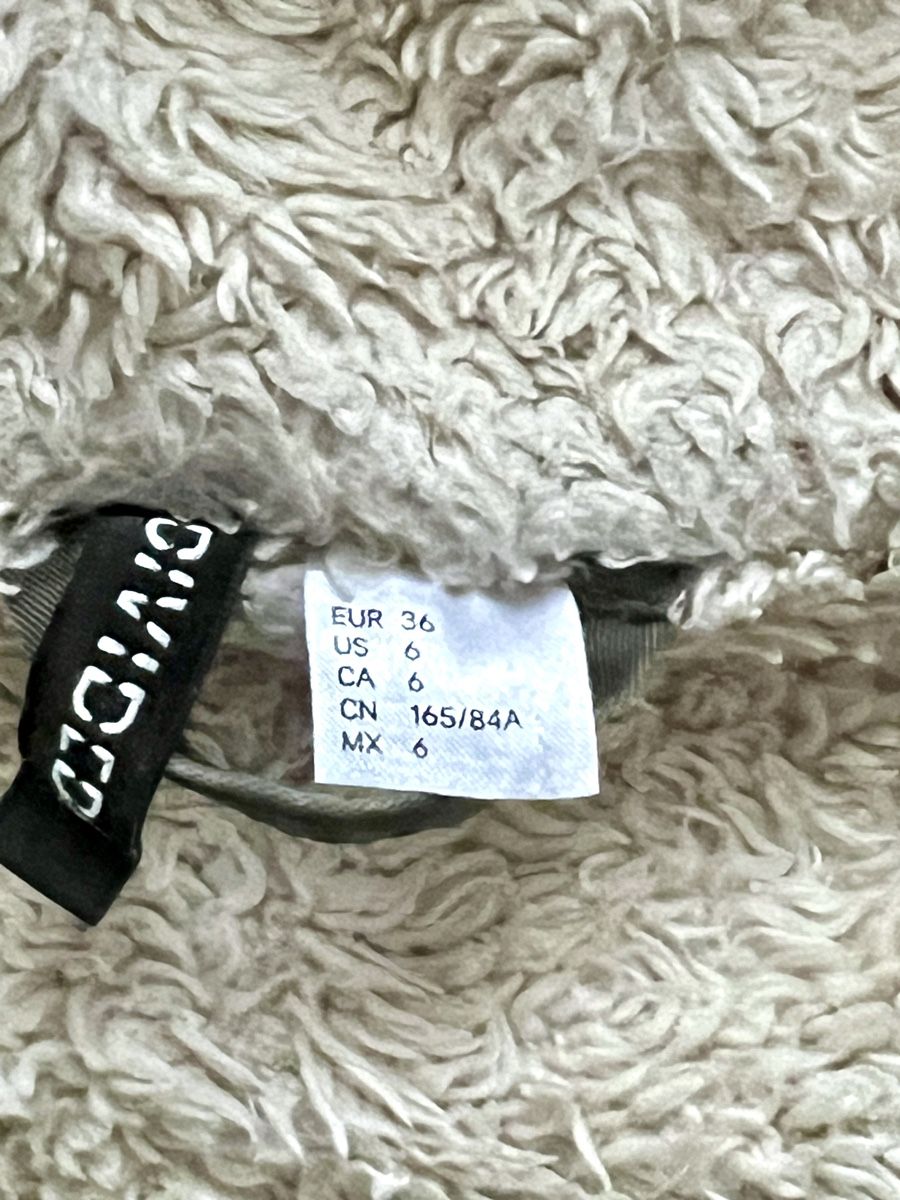 Giacche: Warmer Winterparka Gr. 36 mit Kapuze – Usato da Ennetbürgen venduto da seventy01 1