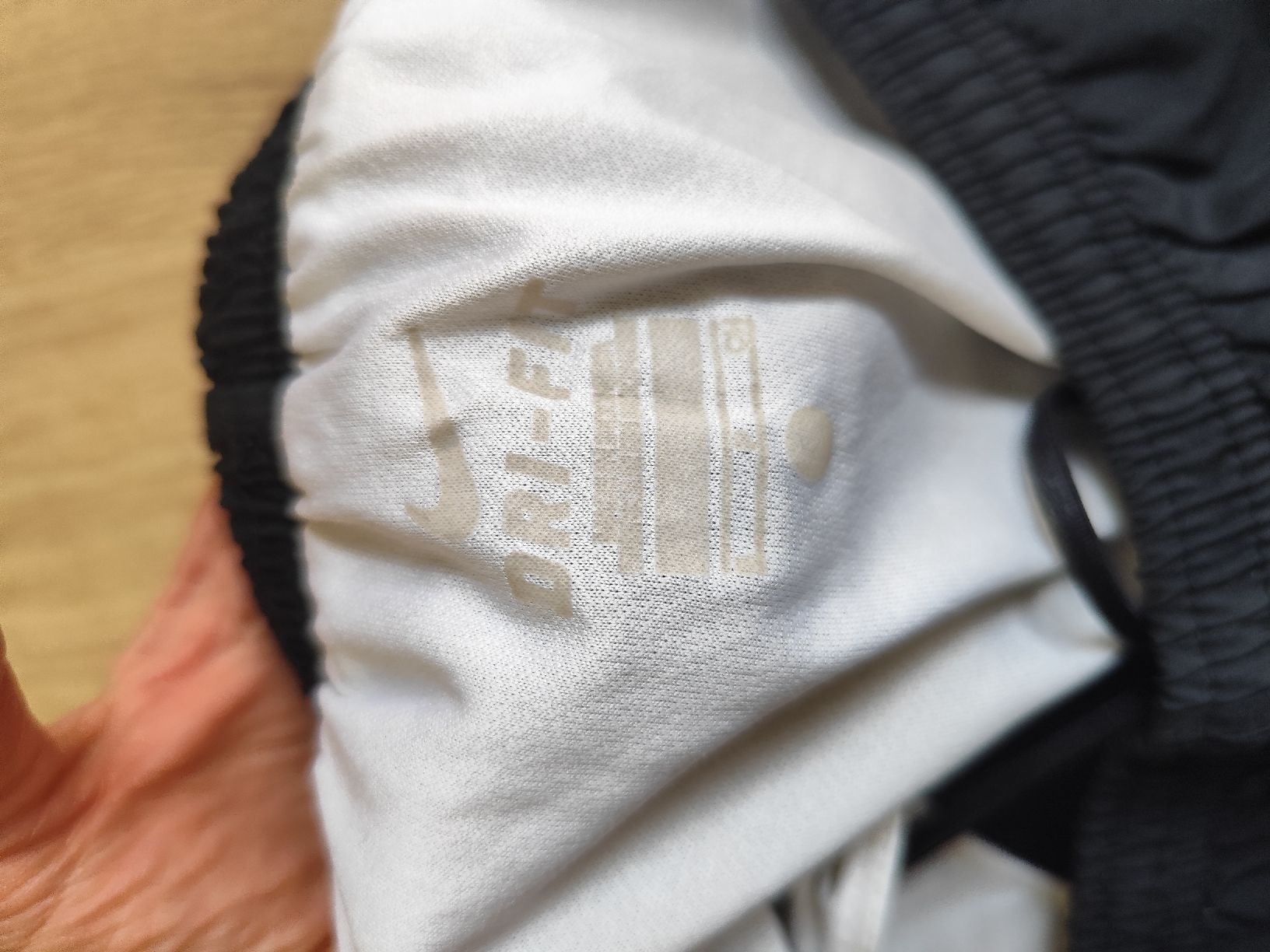 Nike Pantaloni: Nike Sporthose S – Usato da Lyss venduto da sch_fw55 1