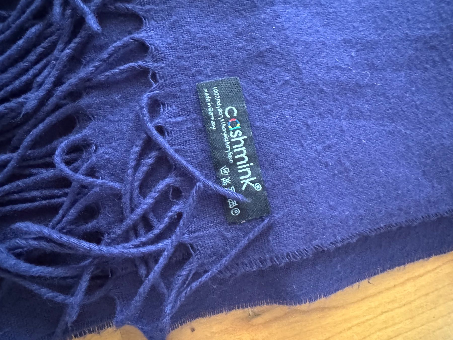 Foulard & Sciarpe: Paschmina in Pflaume/Aubergine – Usato da Schüpbach venduto da 2ndHandRose 1