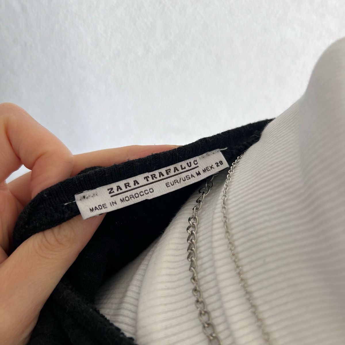 H&M Top: H&M Top Schwarz S – Usato da Tagelswangen venduto da SpicyChicken 5