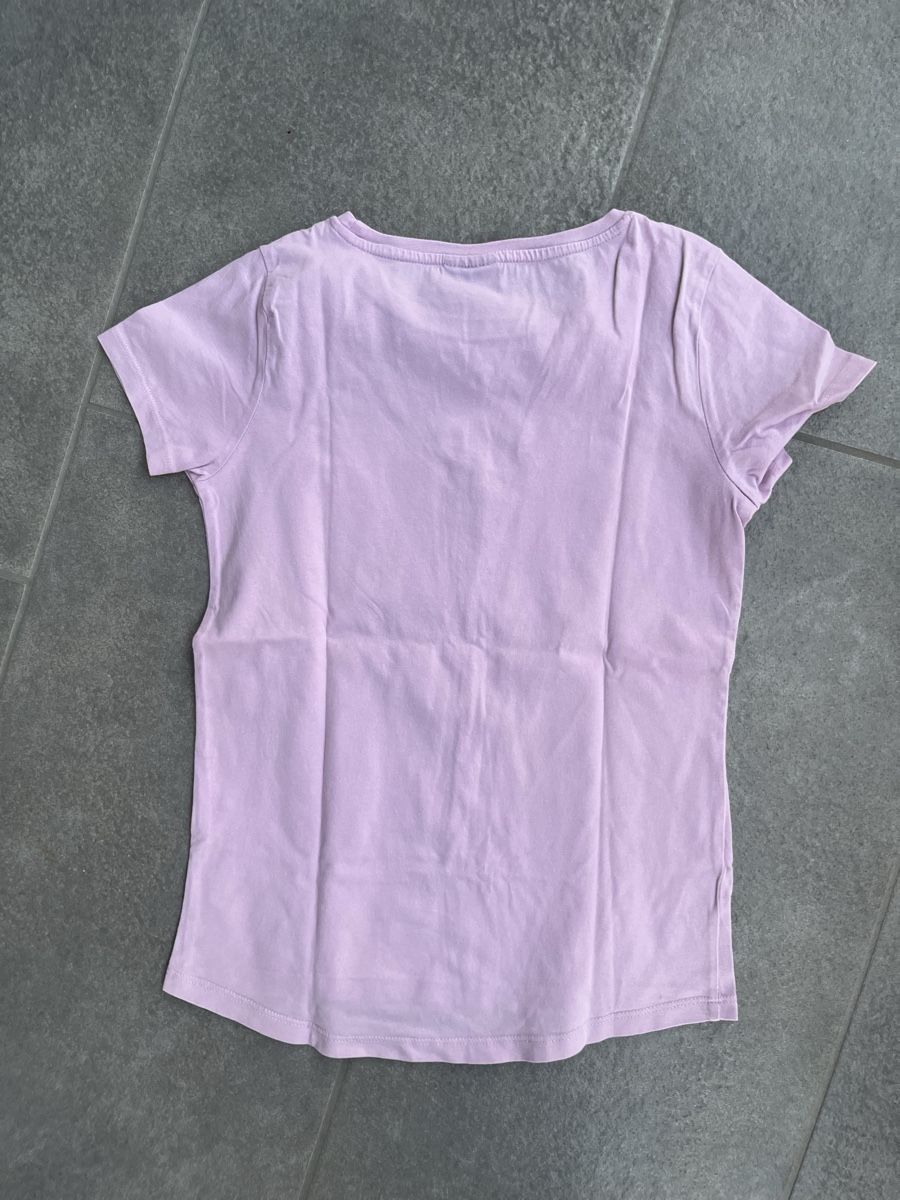 Camicette, T-shirt & Top: 2 T-Shirts 146/152 – Usato da Wil ZH venduto da Wonderwoman76 2