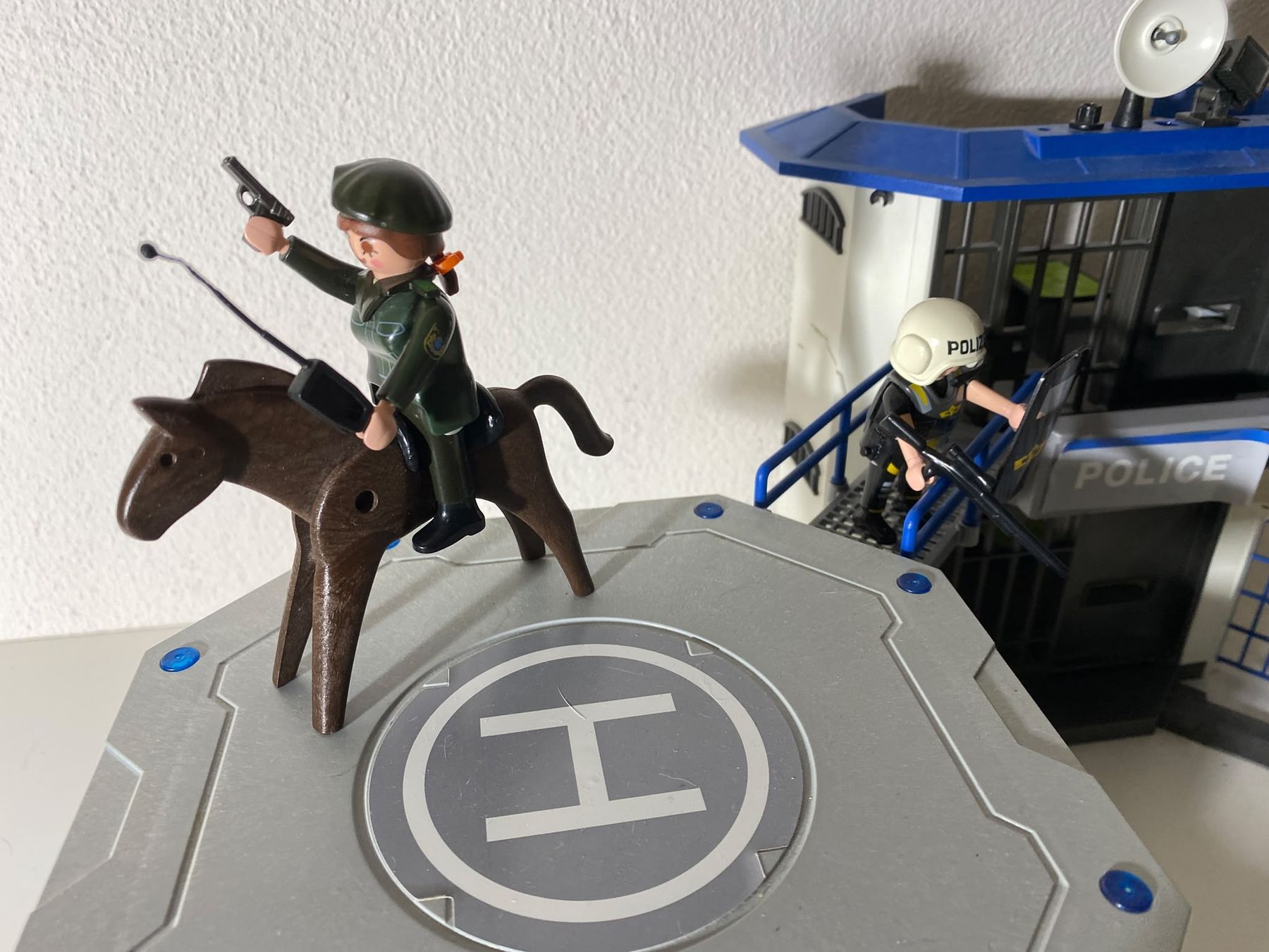 Playmobil Spielzeuge: Playmobil Polizeistation – Gebraucht aus Winterthur von pat.paw 1