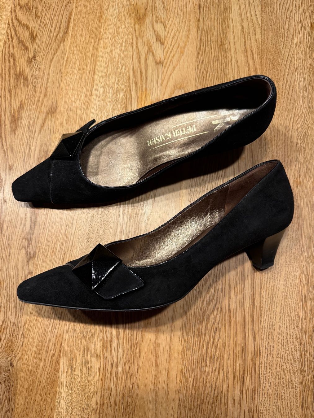 Kaiser Damenschuhe: Peter Kaiser Damen Pumps Palia, Leder, Gr 4.5 – Gebraucht aus Mettmenstetten von bkal 1