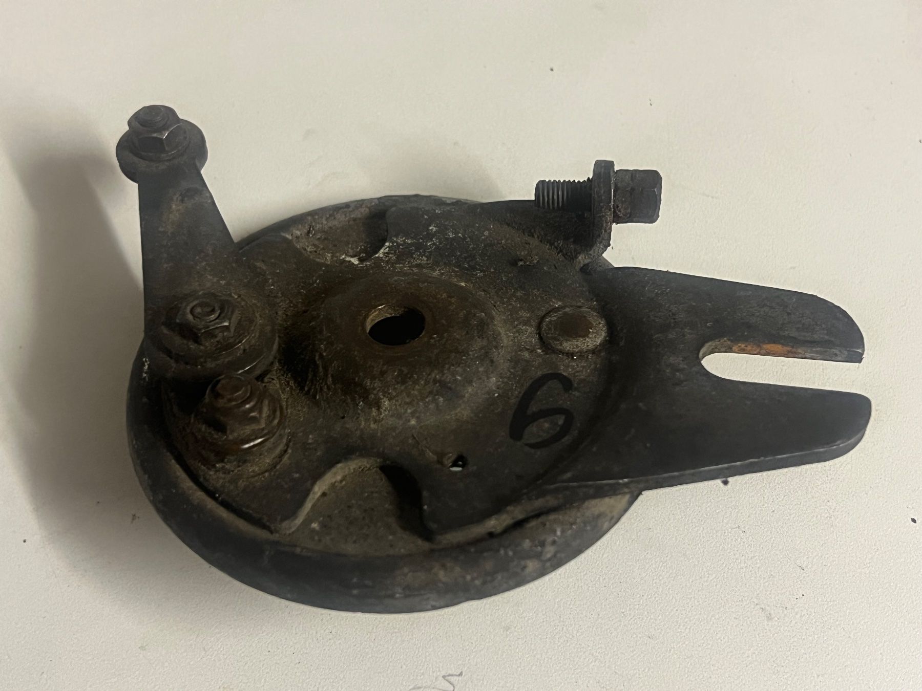 Sachs Parti ricambio per ciclomotori: 90 mm Bremsankerplatte hinten Puch Sachs Pony – Usato da Steffisburg venduto da FlorianJohner 1