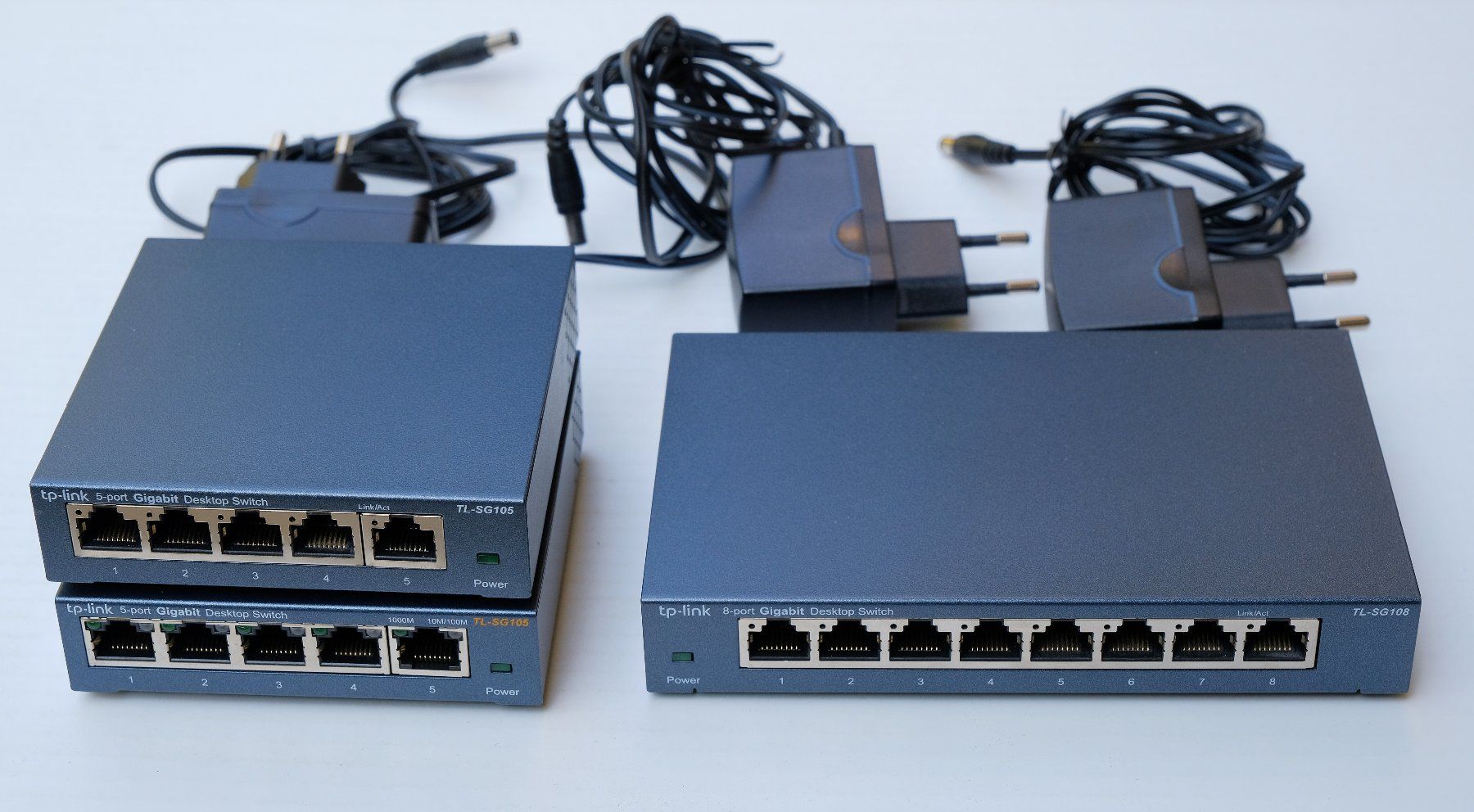 TP-Link Hubs & Switches: Lot de switch réseau 1 Gbit TP-Link – Gebraucht aus Petit-Lancy von sashokv36
