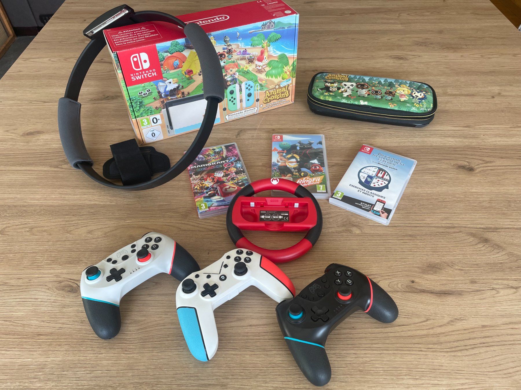Nintendo Konsolen: Nintendo Switch avec accessoires – Gebraucht aus Martigny von Nakychan