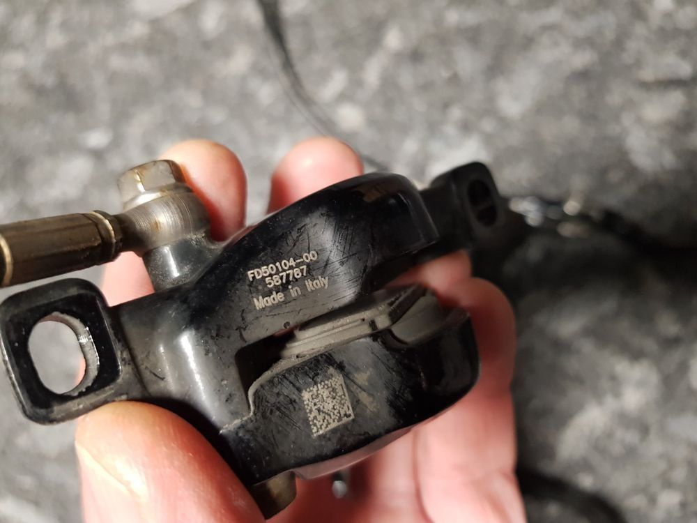 Pezzi di ricambio: Nr.22 Formula K18&Mega Hydraulik Scheibenbremssystem – Usato da Bern venduto da Occasions2025 4