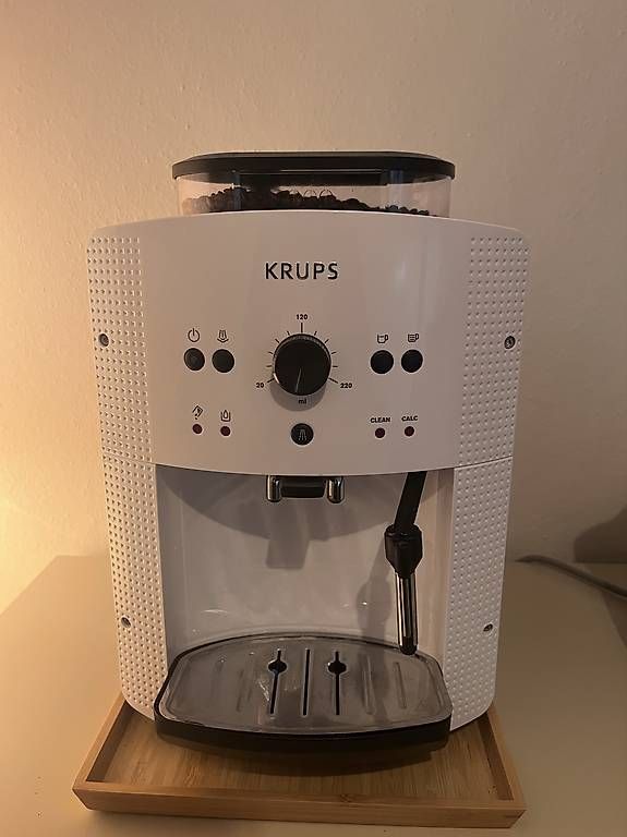 Macchine per caffè & Macchine per espresso: Kaffeevollautomat – Usato da Kestenholz venduto da ninapro