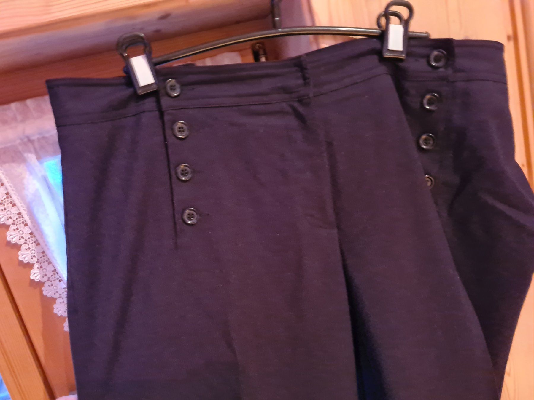 Pantaloni: Coole schwarze edle Hose gr.46 – Usato da Ferden venduto da jemyce 2
