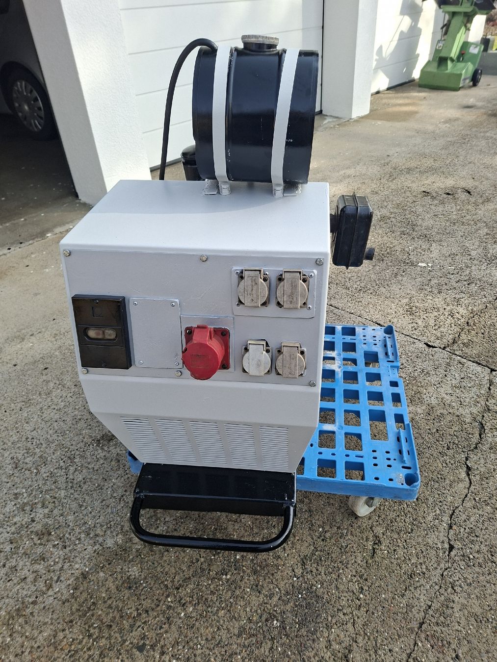 Stromgeneratoren: Stromgenerator – Gebraucht aus Wigoltingen von Hondams 4
