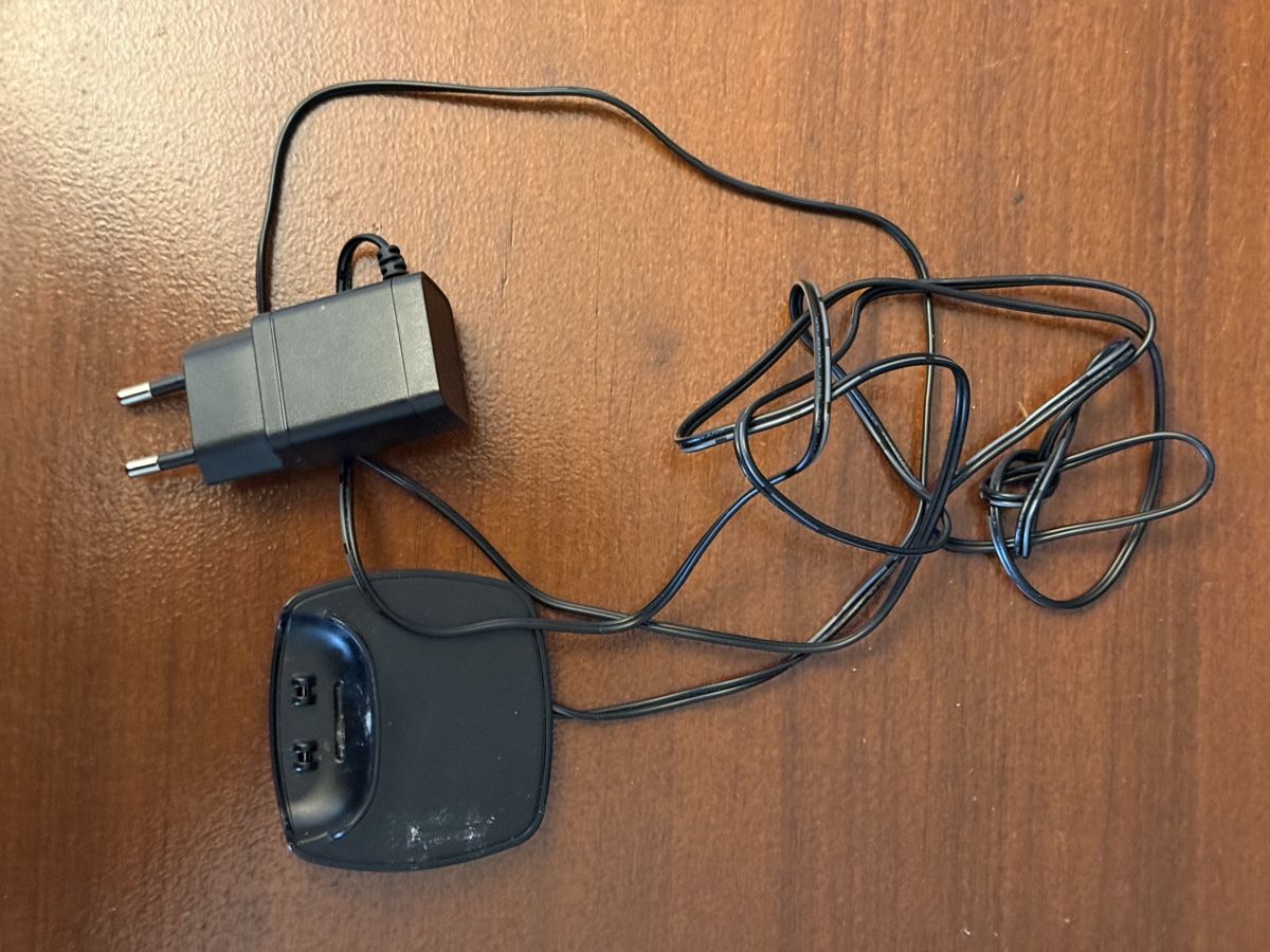 Fritz Telefoni: FritzFon C6 Schnurloses Telefon mit Ladestation – Usato da Biberist venduto da Mrgerl 2