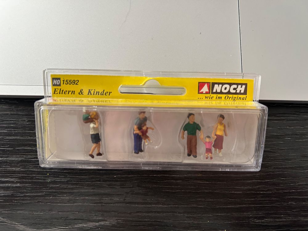 Noch 15533 1/87 Ölçek Oturan İnsan-B Figürleri, 6 Adet