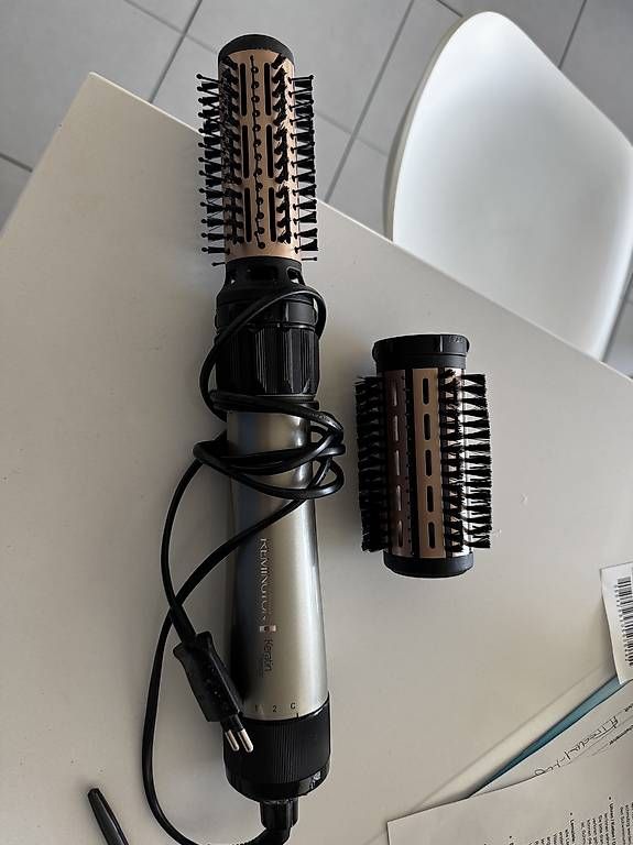 Remington Piastre & Arricciacapelli: Remington Keratin Therapy Warmluftbürste – Usato da Zürich venduto da anjamug