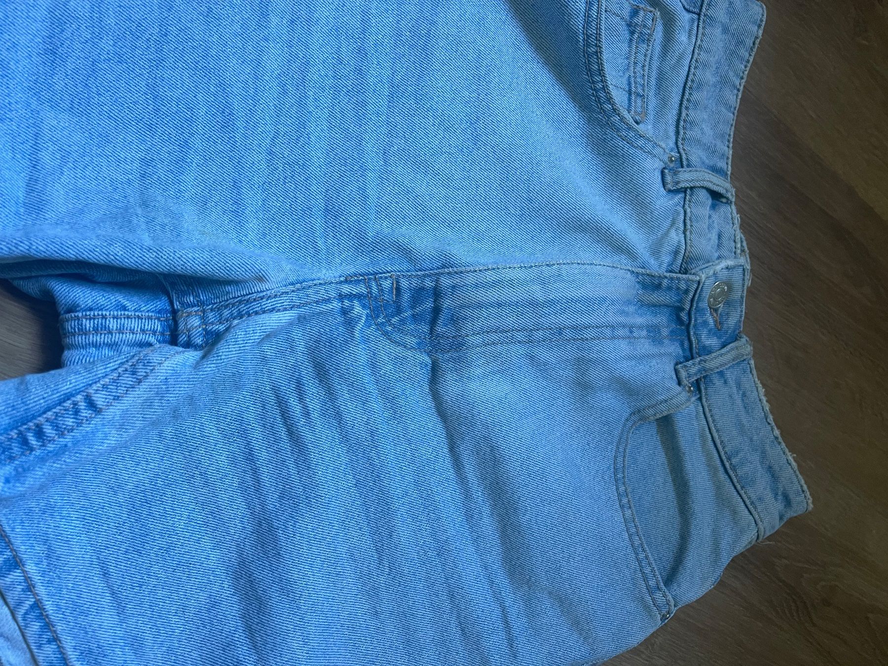 Zara Jeans: Hellblaue High-Waist Jeans Zara Gr 34 – Usato da Bassersdorf venduto da Sandy456 2