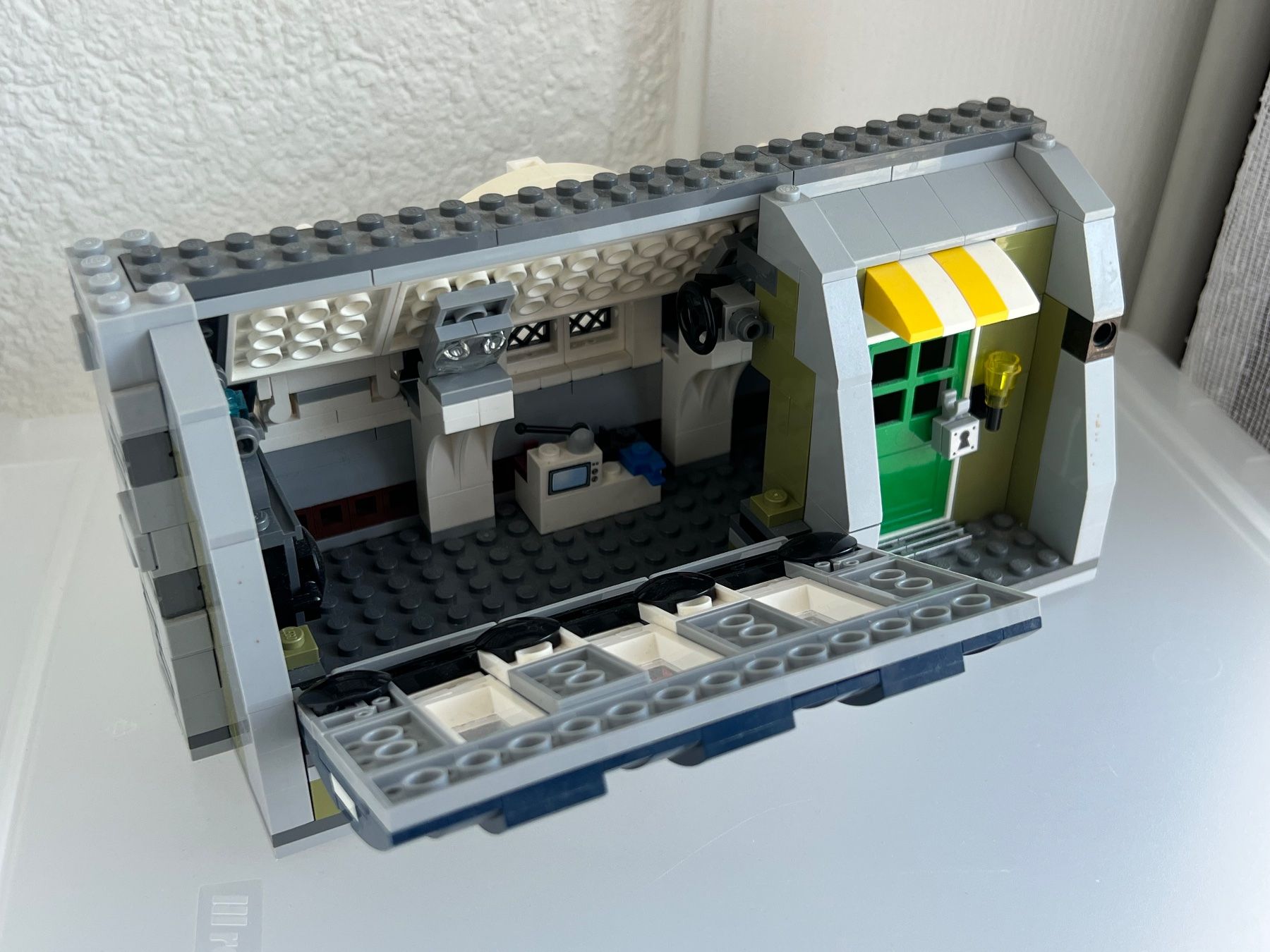 Lego Jouets: LEGO Creator Pariser Restaurant 10243 – D'occasion à Uttigen par sonorsonic 5
