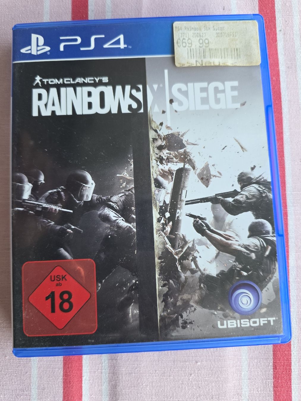 Giochi:  PS4 Tom Clancy's Rainbow Six Siege  – Usato da Kreuzlingen venduto da Dirija1