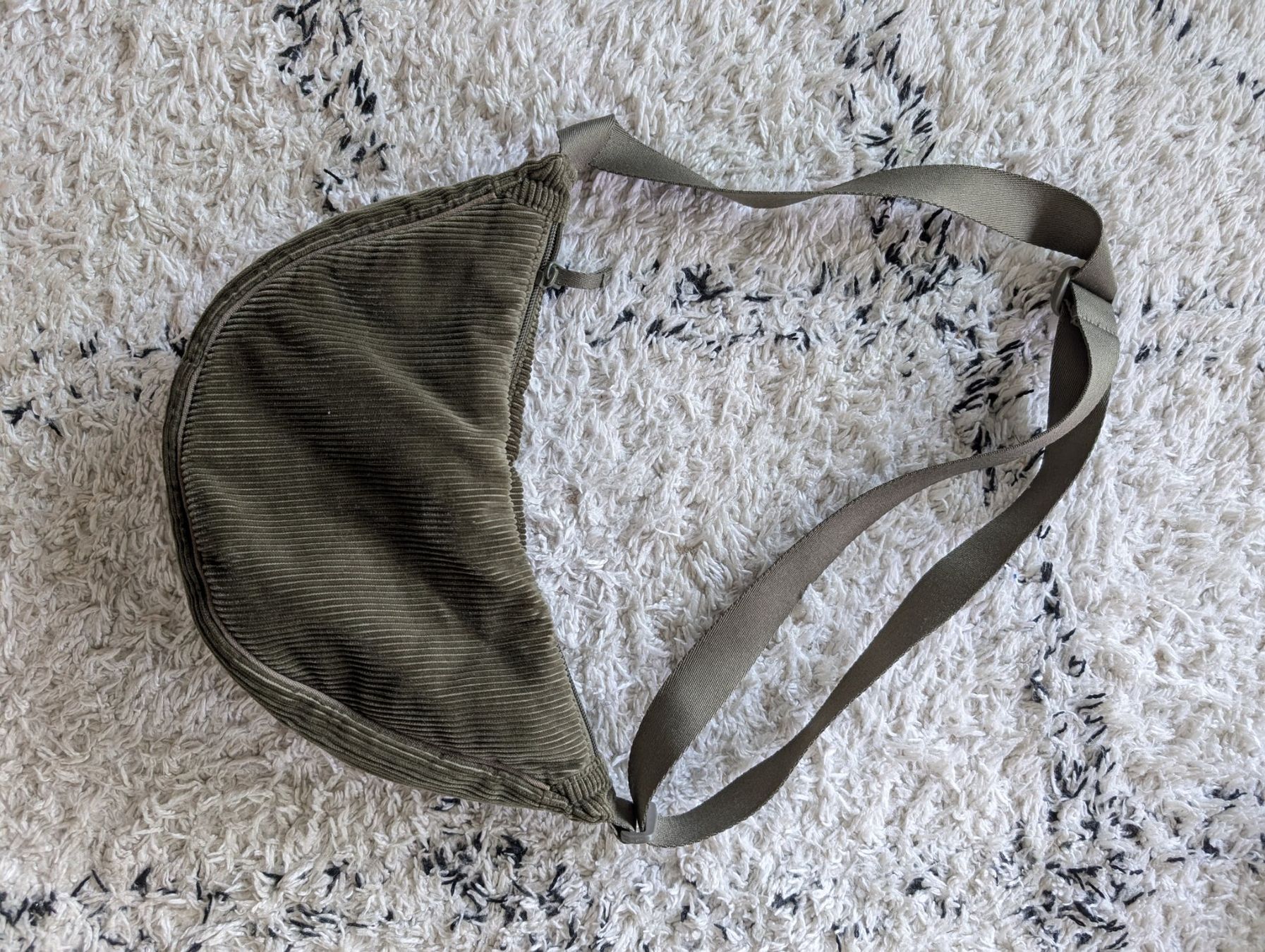 Uniqlo Taschen: Sac uniqlo – Gebraucht aus Fully von Pelouche