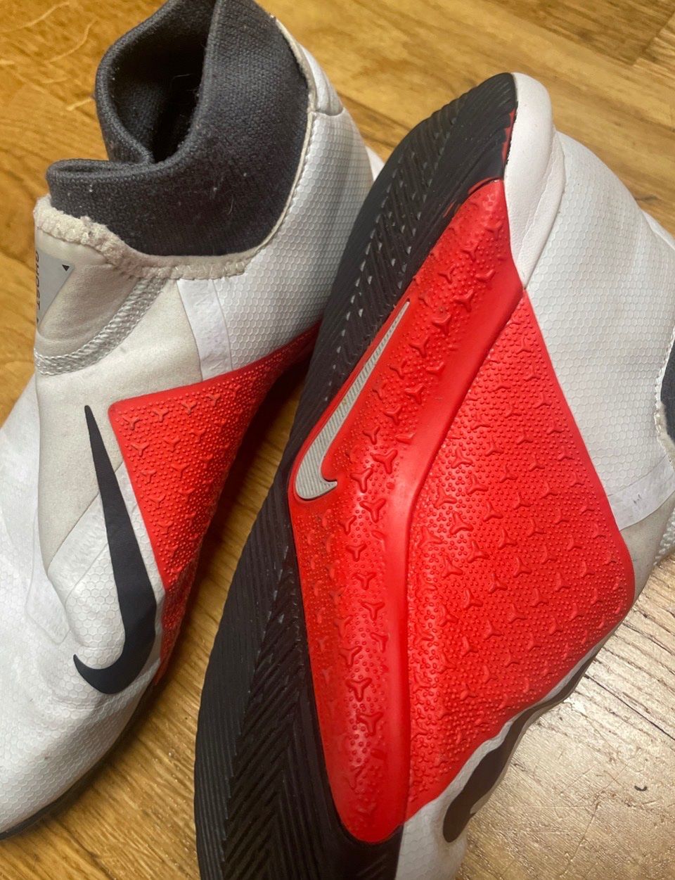 Nike Scarpe da uomo: Fussballschuhe Nike Phantom Grösse 40,5 – Usato da Zürich venduto da Nala76 1