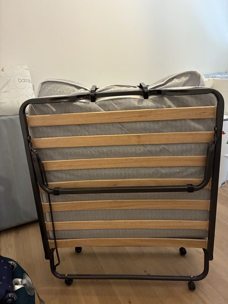 Betten: Gästebett - wie neu  – Gebraucht aus Saland von Francyherrera 2