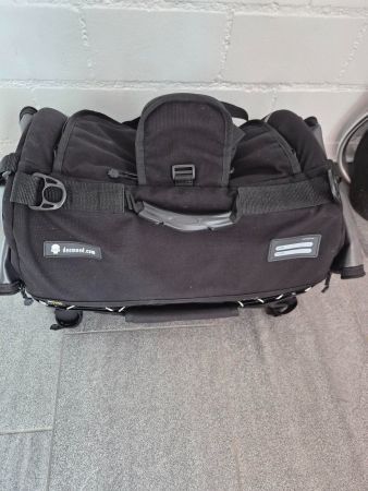 Motorradtasche der Marke Deemed für Kleinhunde