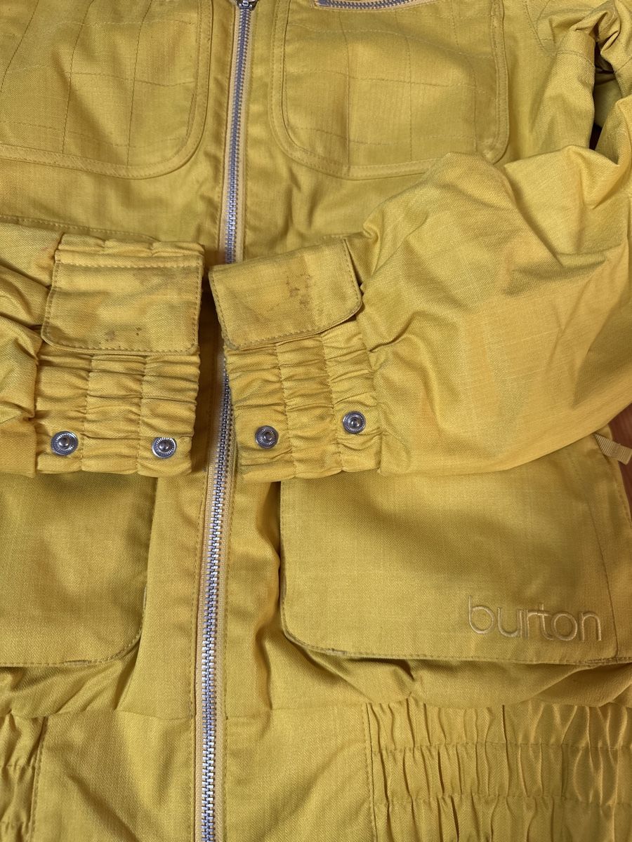 Burton Jacken: BURTON Snowboardjacke Grösse S – Gebraucht aus Trimmis von vai_9qzr 2