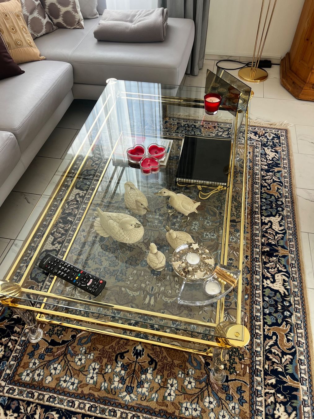 Tavoli: Eleganter Glas-Couchtisch Sofatisch Tisch – Usato da St. Gallen venduto da den_xnp2 1