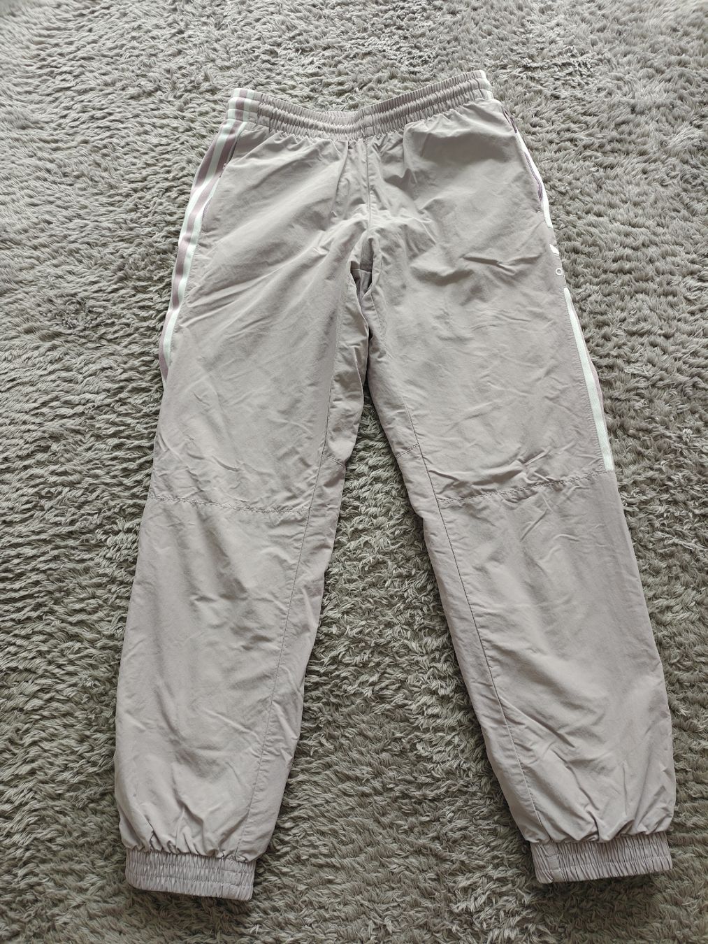 Adidas Pantaloni: Adidas Trainerhose / Track Pants – Usato da Pieterlen venduto da Saemelili 1