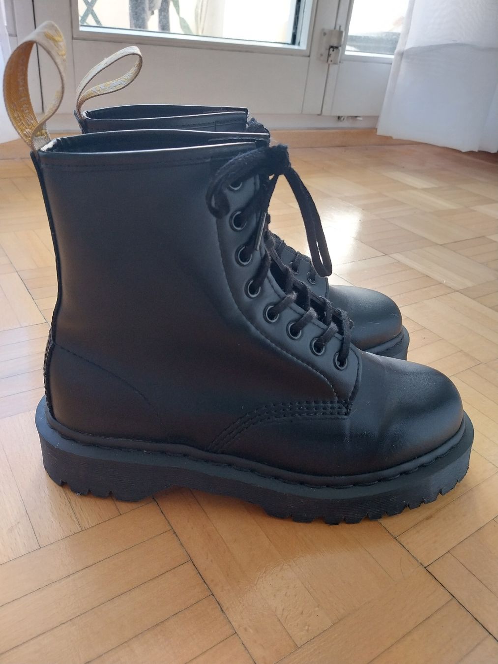 Dr. Martens Damenschuhe: Dr. Martens, Gr.39, Airwair – Gebraucht aus Luzern von bia_9xwy