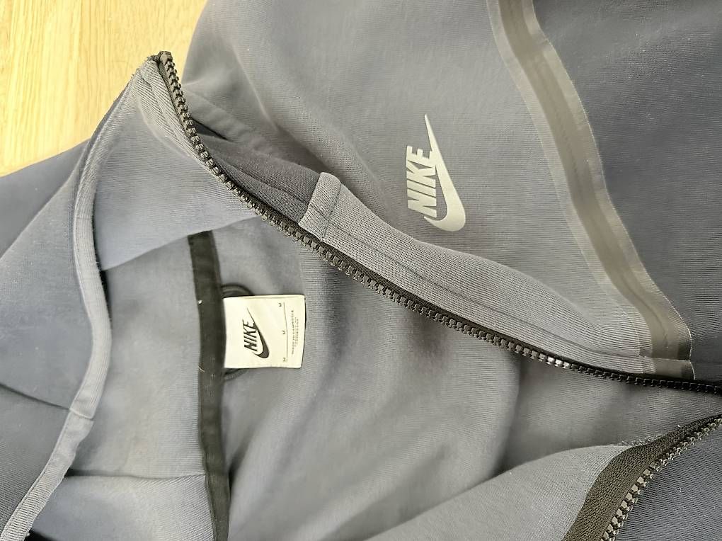 Vestes: Nike Tech Jacke – D'occasion à Basel par alu_l9s8 3