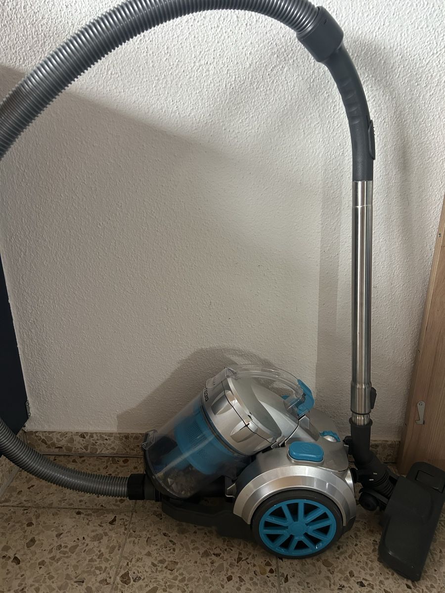 Aspirapolveri & Accessori: Staubsauger ohne Beutel – Usato da Würenlingen venduto da Misselly