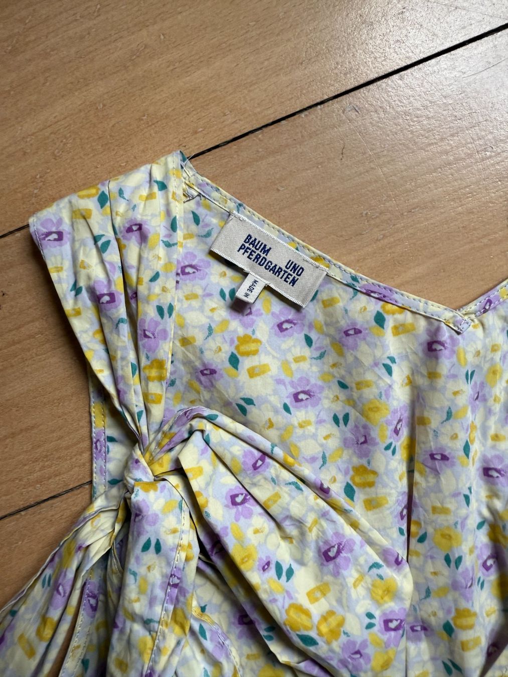 Tops: BAUM UND PFERDGARTEN - Top bunt geblümt 34 – Gebraucht aus Zürich von Diazaio 3