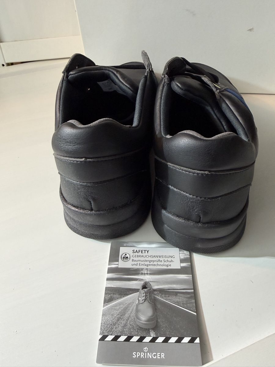 Scarpe da uomo: Chaussures de sécurité Springer S2 SRC noir taille 44 neuves – Nuovo e nell'imballaggio originale da Brügg BE venduto da Goob 4