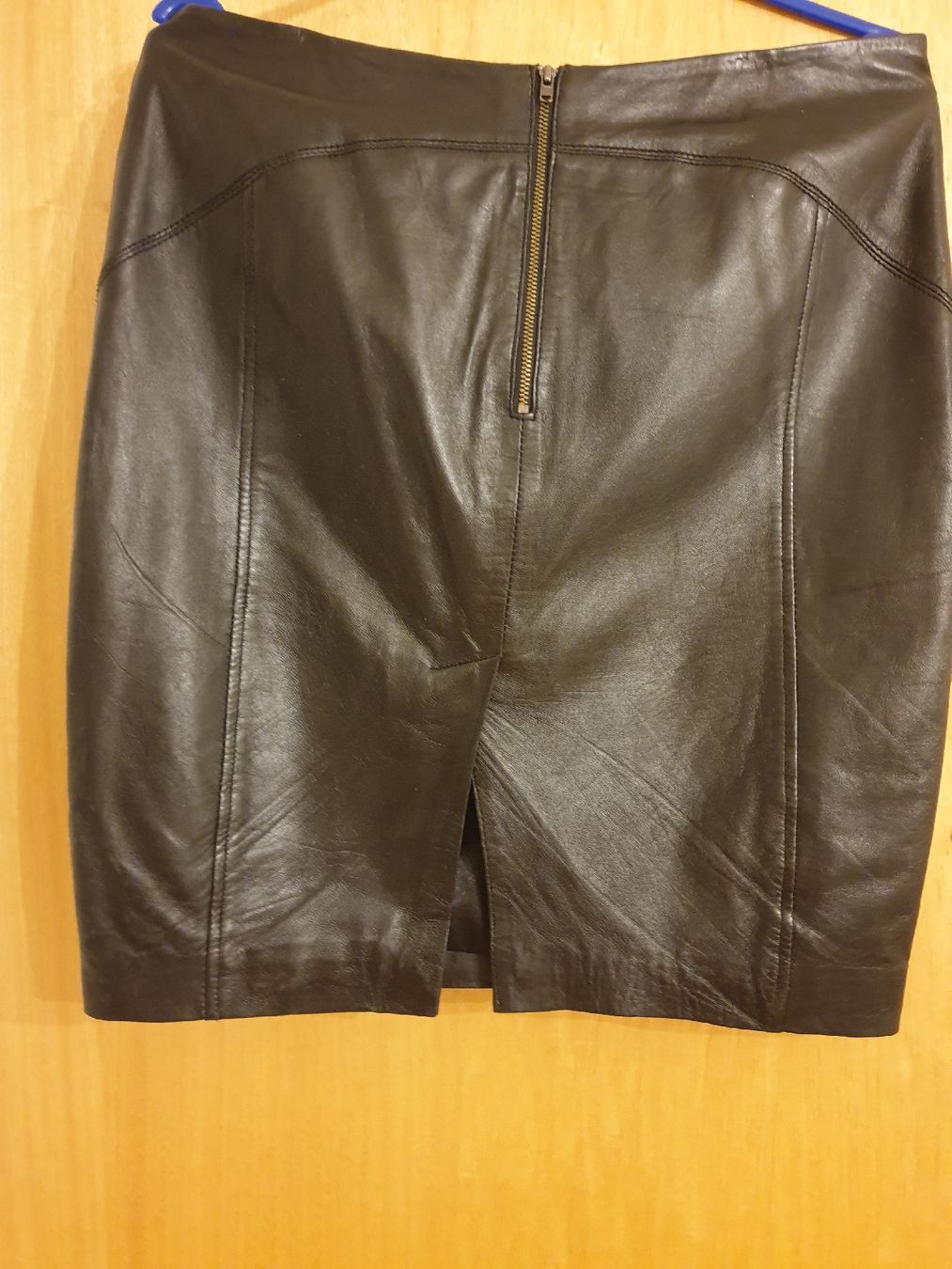 Avant Premiere Röcke: Jupe, 40, cuir souple, noire, avec doublure – Gebraucht aus Neuchâtel von Verenas12 1