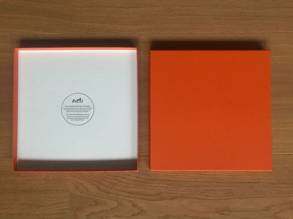 Original Hermès-Box für Carrée 90 (neu) (Neu (gemäss Beschreibung)) in ...