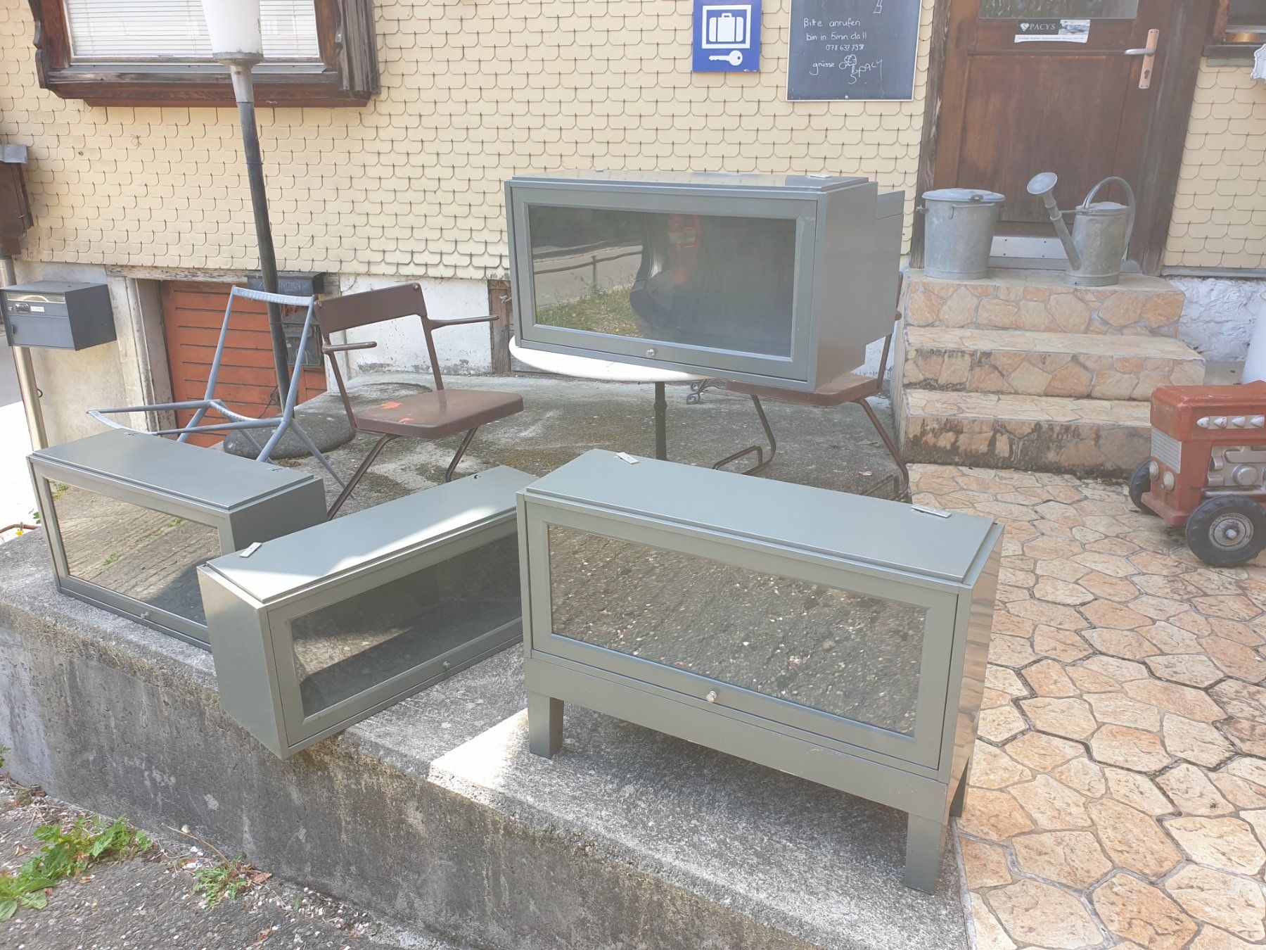 Vitrinen: Vintage Vitrine Stahl/Glas – Gebraucht aus rebstein von spacy73 3