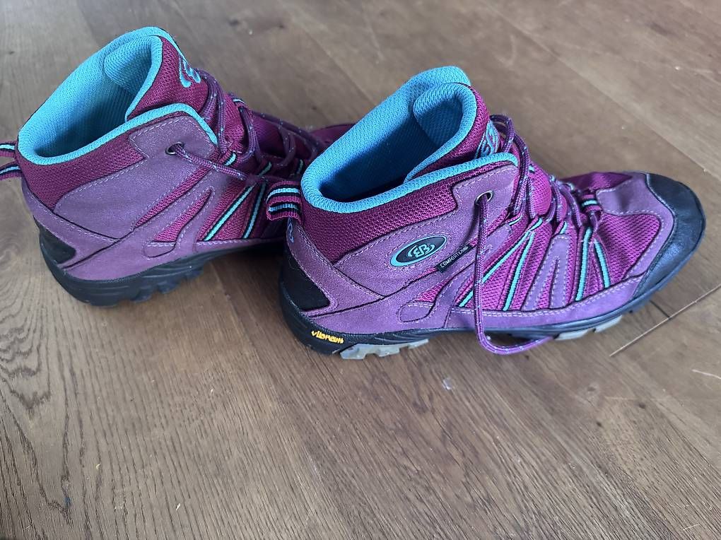 Chaussures femmes: Wanderschuhe Gr 37  – D'occasion à Bremgarten AG par muehlemannl 2