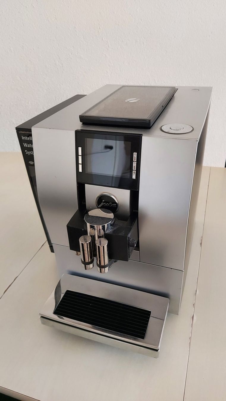Jura Kaffeemaschinen & Espressomaschinen: Jura Z6 – Defekt aus Kiesen von Drgeliebte