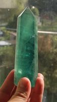 NEU: Fluorit Edelstein Obelisk grün 415 Gramm keine Kette