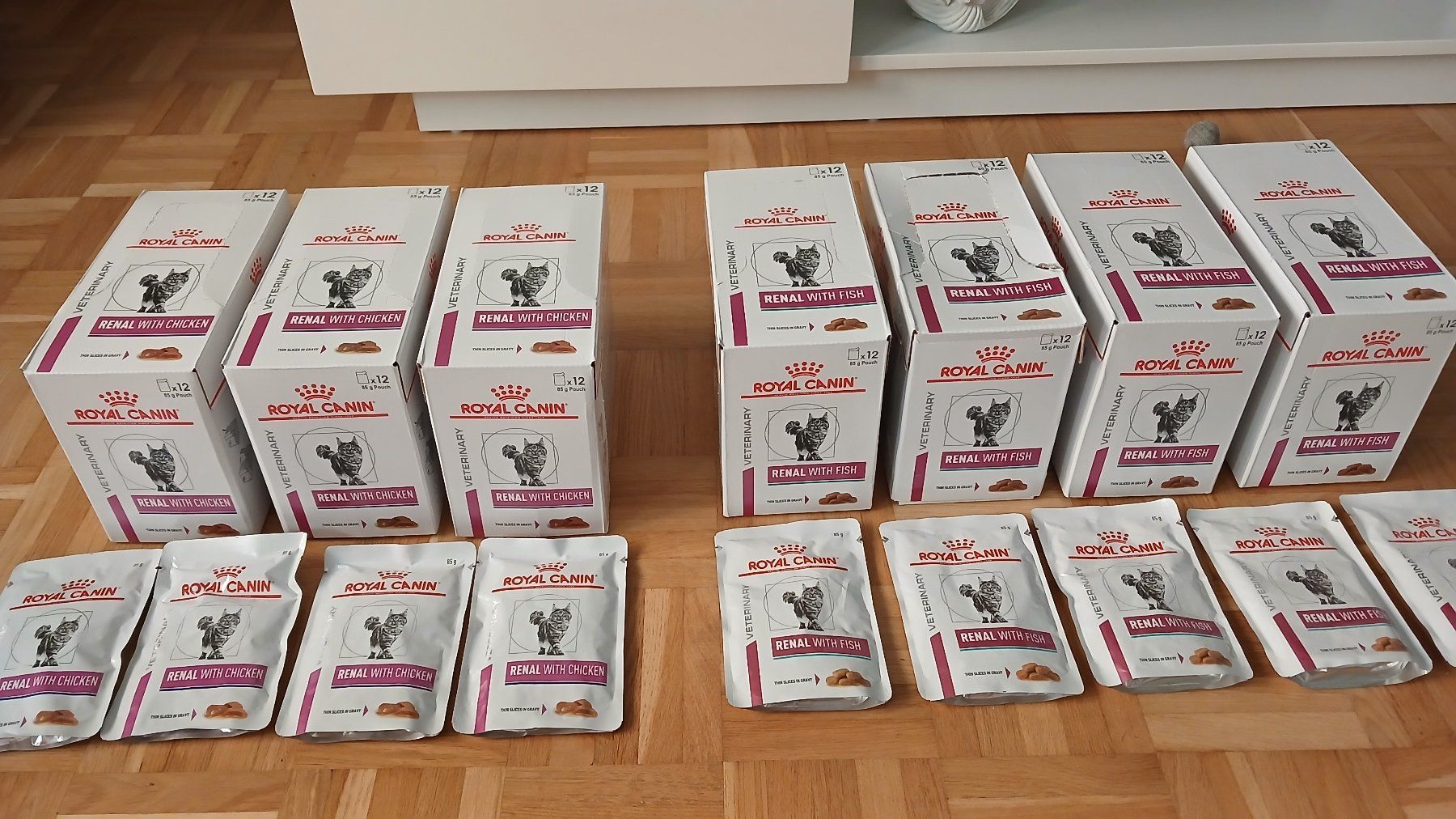 Royal Canin Mangimi: Katzenfutter (ROYAL CANIN) Fish+Chicken – Nuovo e nell'imballaggio originale da hinwil venduto da tho_j6kz 7