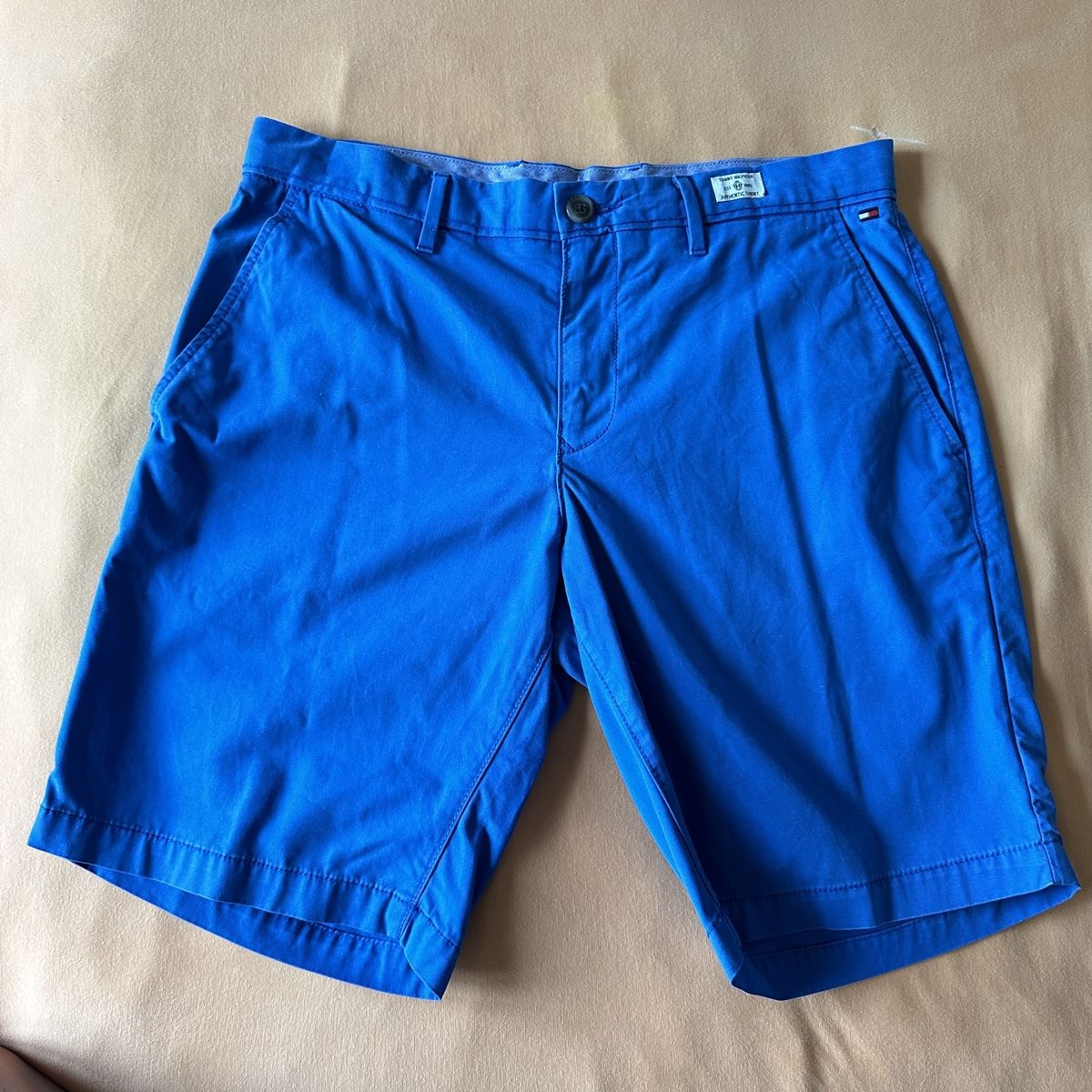 Tommy Hilfiger Hosen: Tommy Hilfiger Shorts – Neu (gemäss Beschreibung) aus Wallisellen von Last_Chance_Sale