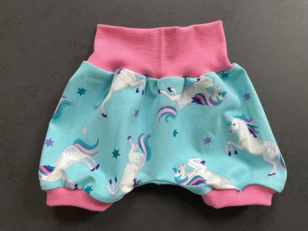 NEUE Kurze Pumphose (Einhorn) 68/74