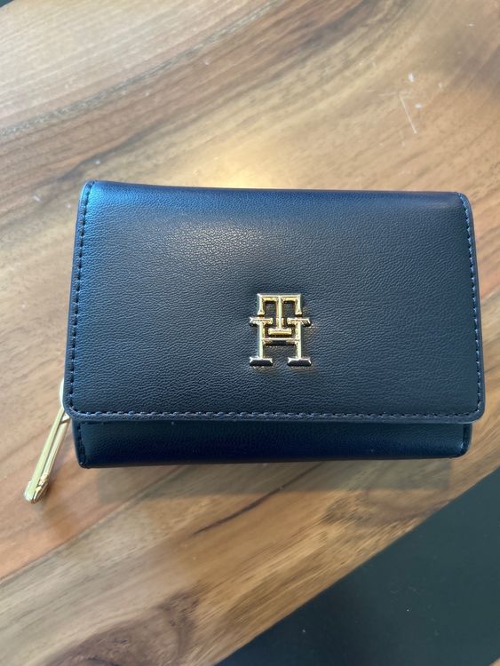 Tommy Hilfiger Portmonnaie | Kaufen auf Ricardo