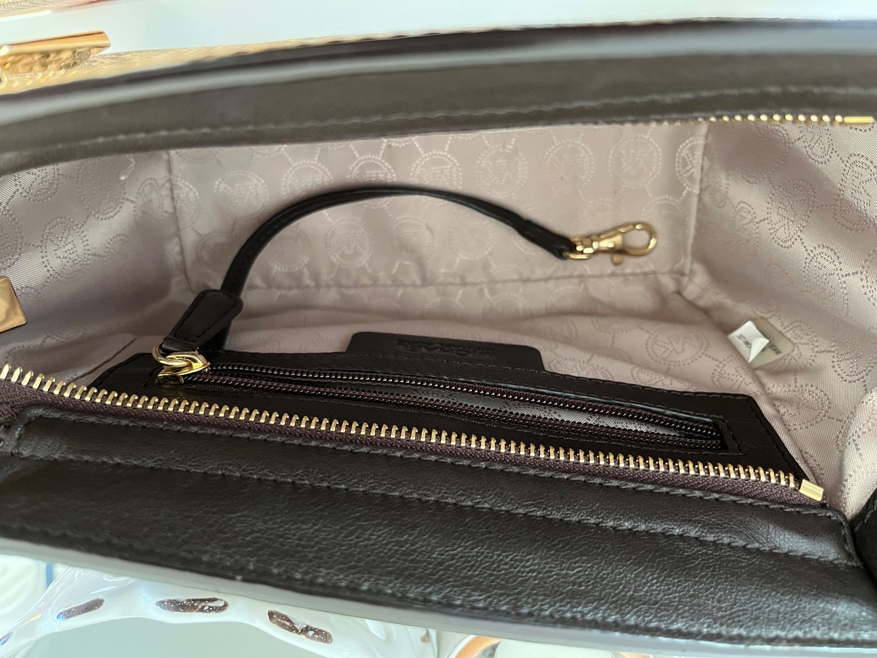Michael Kors Borse da donna: Michael Kors Sophie medium Umhängetasche – Nuovo (secondo la descrizione) da Oetwil an der limmat venduto da Sual 5