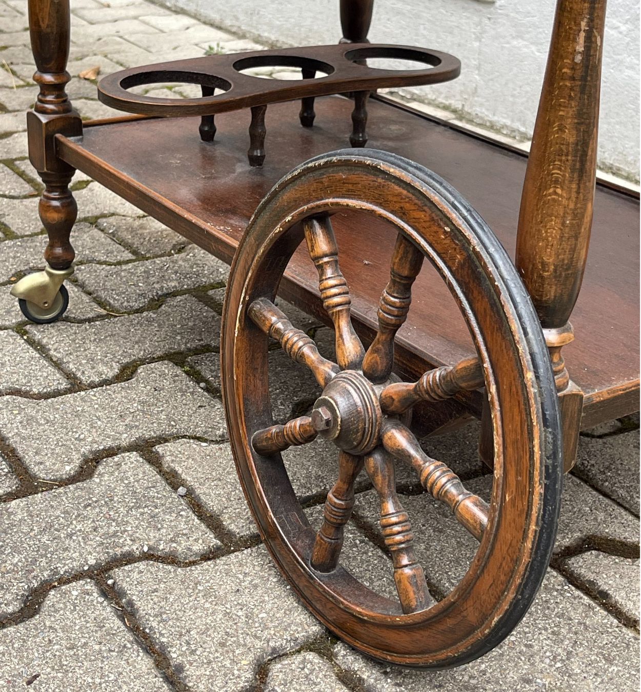 Carrelli di servizio: Wunderschöner Vintage Servierwagen – Usato da Zürich venduto da alexmo3267 6