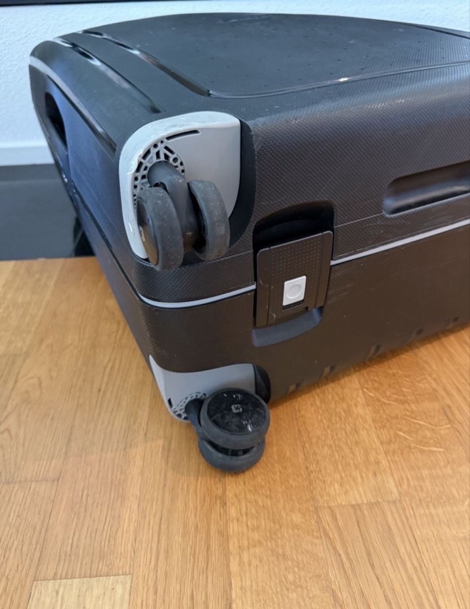 Samsonite Valigie: Samsonite / 4 Rollen / 69 cm – Usato da Zürich venduto da 2ndhandzurich 4