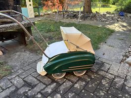 Wisa Gloria Puppenwagen zu verkaufen